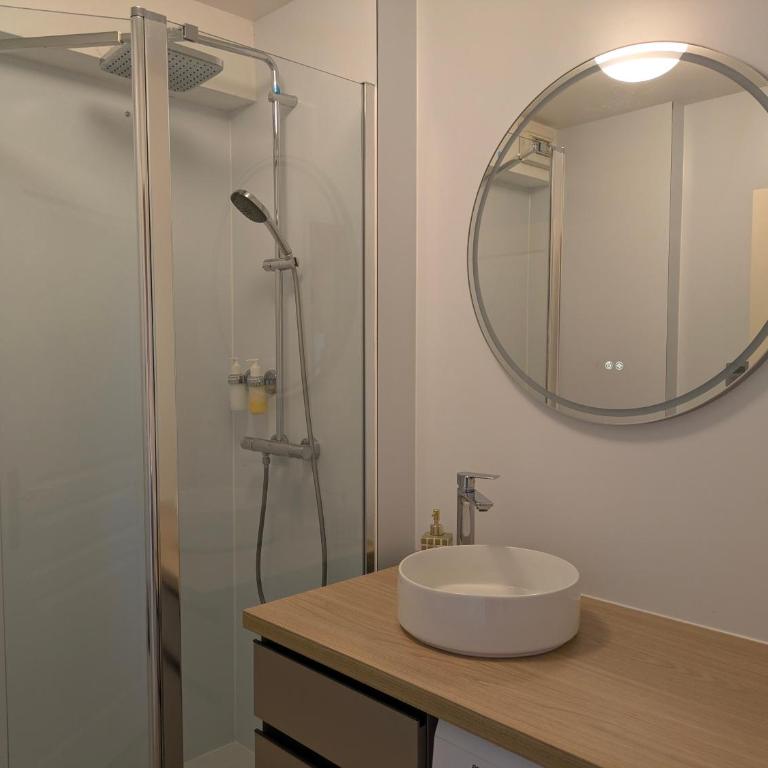 Studios TOUT INCLUS - Calme avec proximité du Centre Ville - Appartamento con 1 Camera da Letto - 7