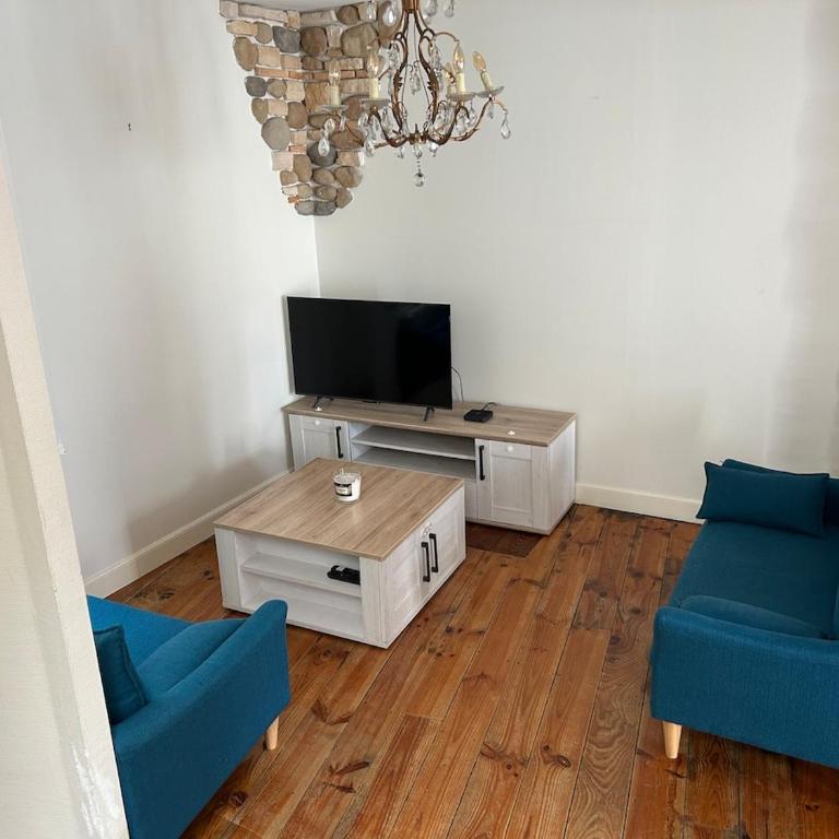 Maison triplex centre de Lourdes - Apartment - 38