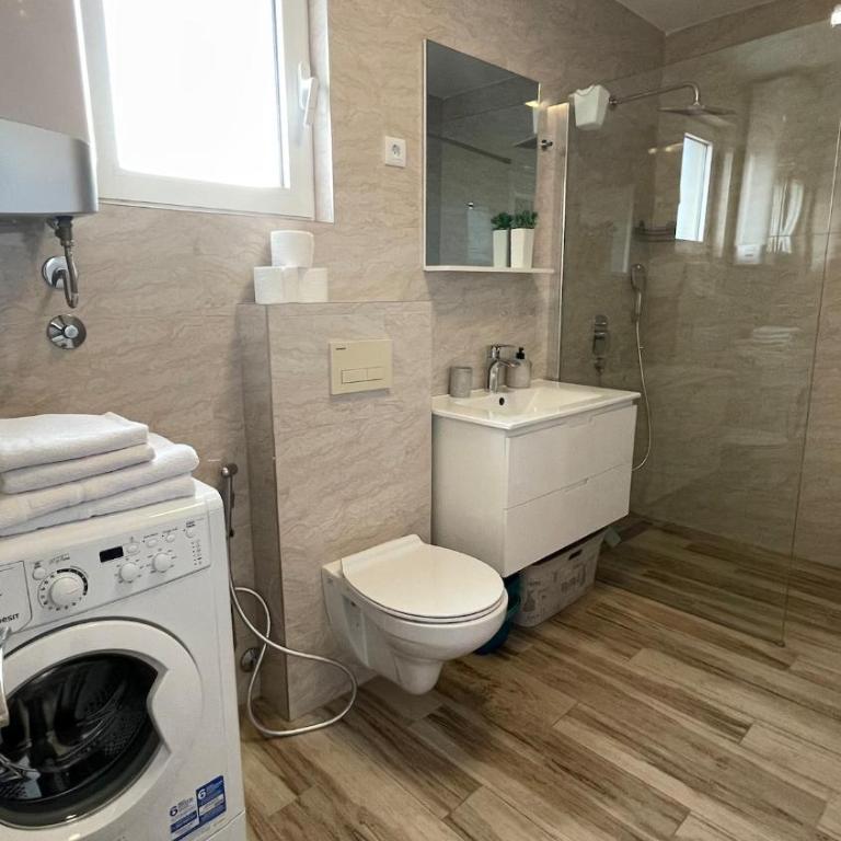 Sea view apartment in Bečići - One-Bedroom Apartment - 9