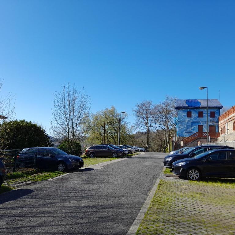 Rincón acogedor descubre la ciudad - Three-Bedroom Apartment - 40