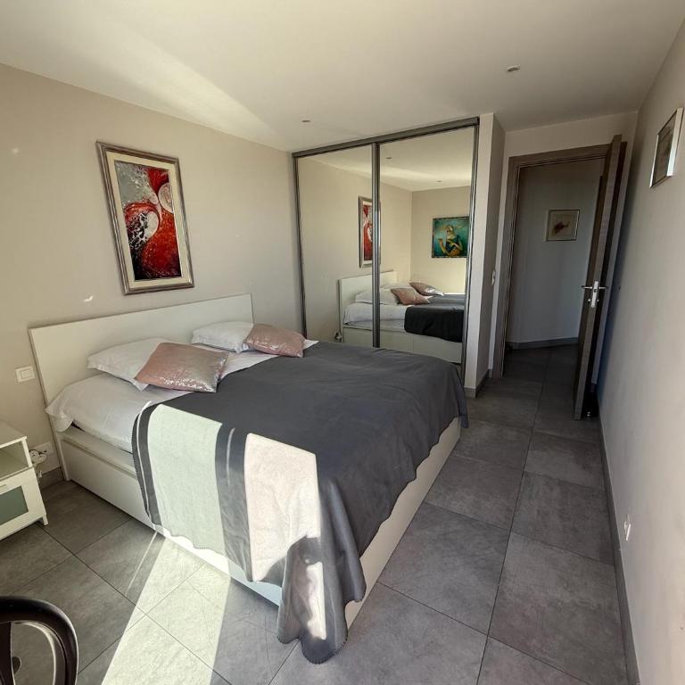Residence Arc-en-Ciel 5 Star App A with stunning seaview - Appartement 2 Chambres - 17