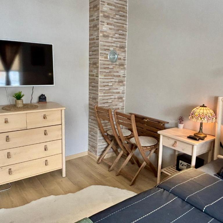 Guest House Durmitor Paradise - Double Room with Terrace - 13