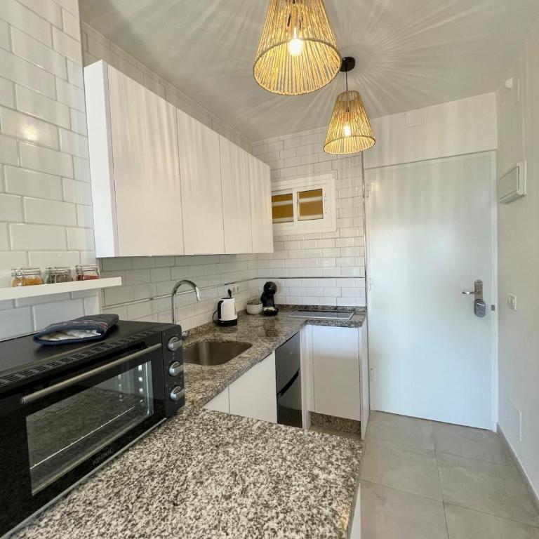 Apartment Ciruela with sea view & swiming pools - Studio Apartment with Sea View - 14