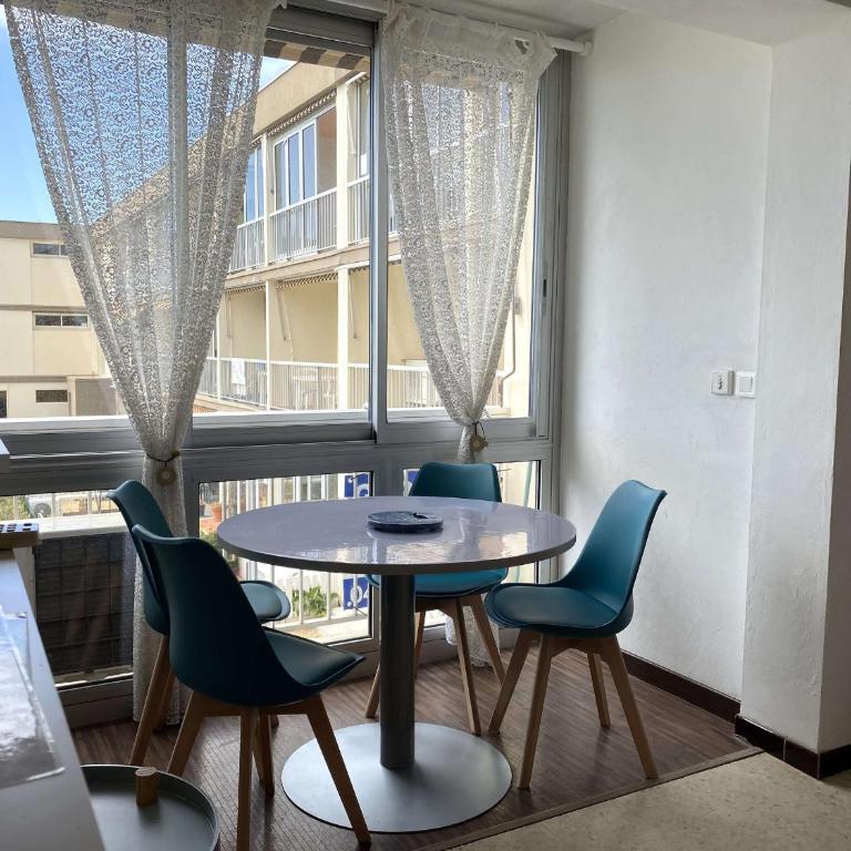 Appartement T1 climatisé avec cuisine équipée, TV, lave-linge, proche centre Balaruc-les-Bains - FR-1-553-258 - Apartment - 5