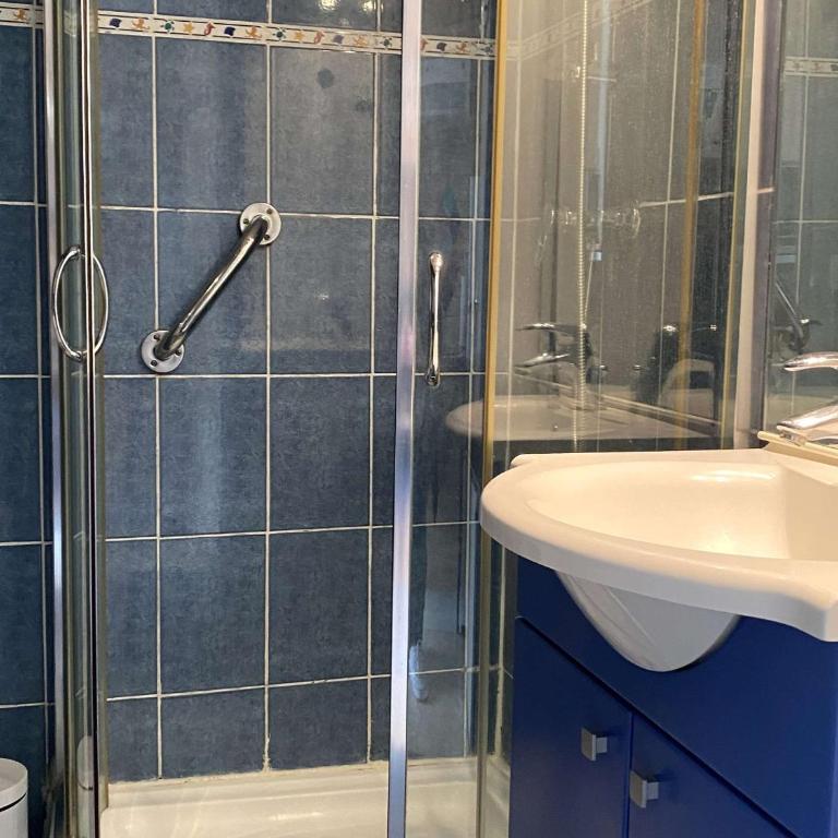Appartement T1 climatisé avec cuisine équipée, TV, lave-linge, proche centre Balaruc-les-Bains - FR-1-553-258 - Apartment - 14