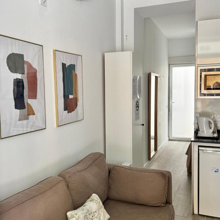 AR Lavapiés céntrico apartamento con patio - One-Bedroom Apartment - 3