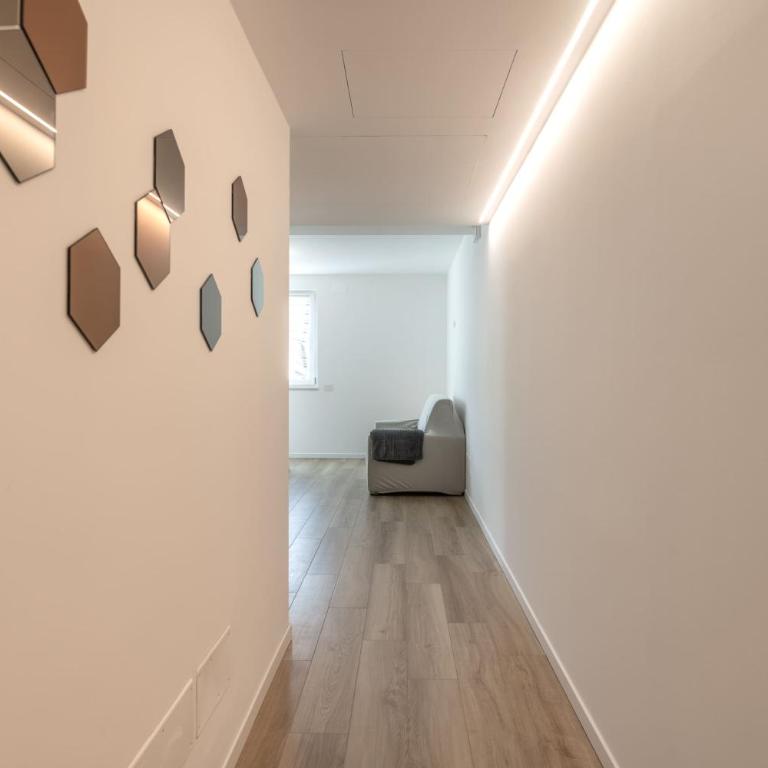 Trilo AriaLuce - Two-Bedroom Apartment with Balcony - 25
