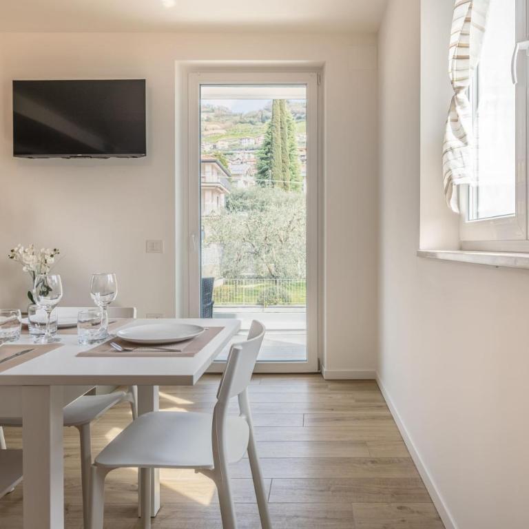 Trilo AriaLuce - Two-Bedroom Apartment with Balcony - 15