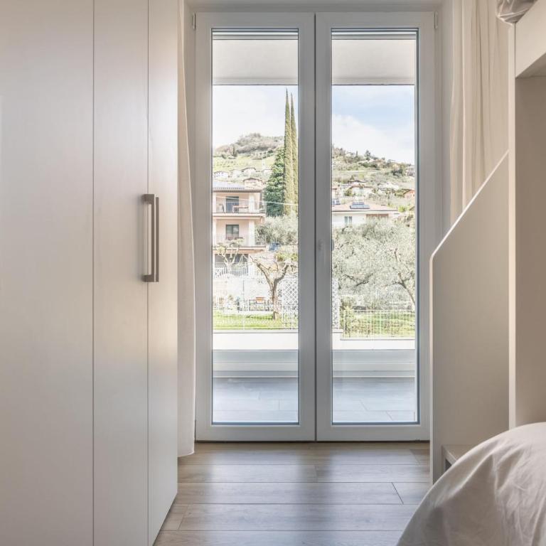 Trilo AriaLuce - Two-Bedroom Apartment with Balcony - 16