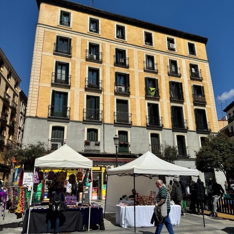 AR Lavapiés céntrico apartamento con patio - One-Bedroom Apartment - 28