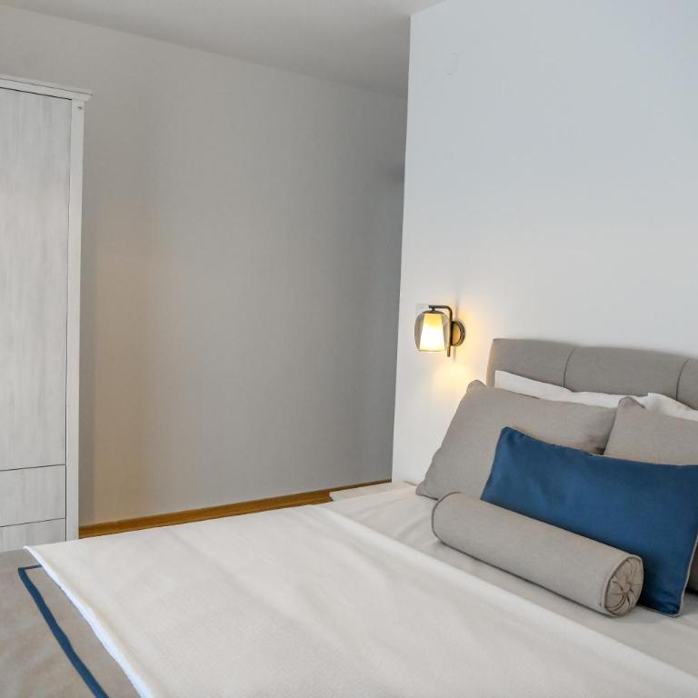 Vila sa bazenom Vrnjačka Idila - Studio sa Terasom - 19