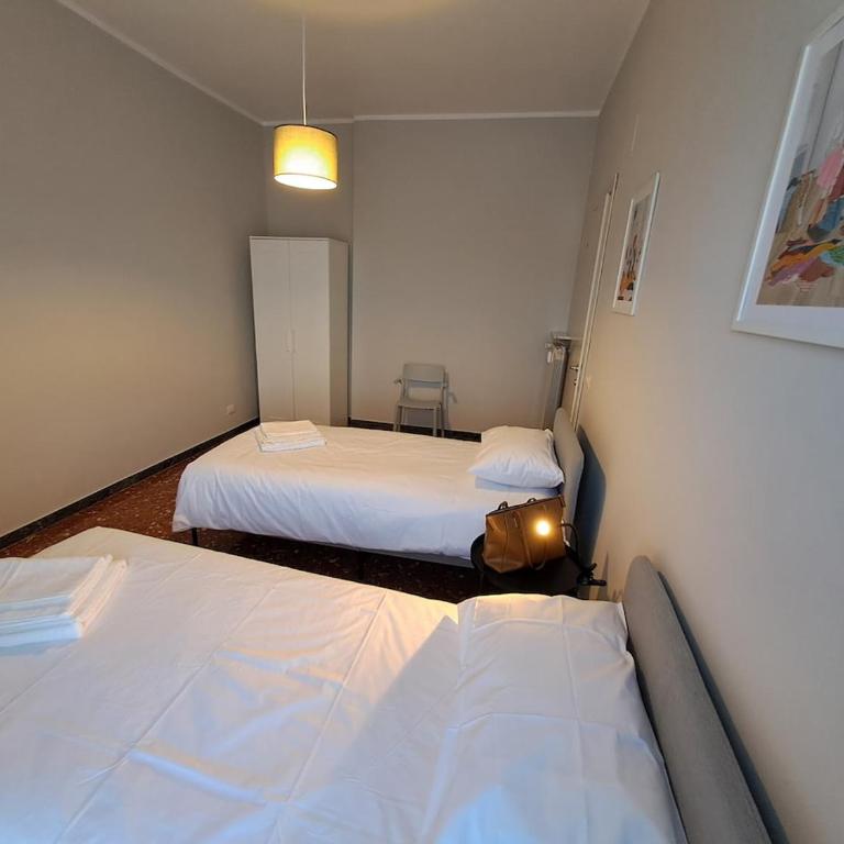 Torre Spaccata Apartment for 6 with parking - Apartment mit 2 Schlafzimmern und Balkon - 12
