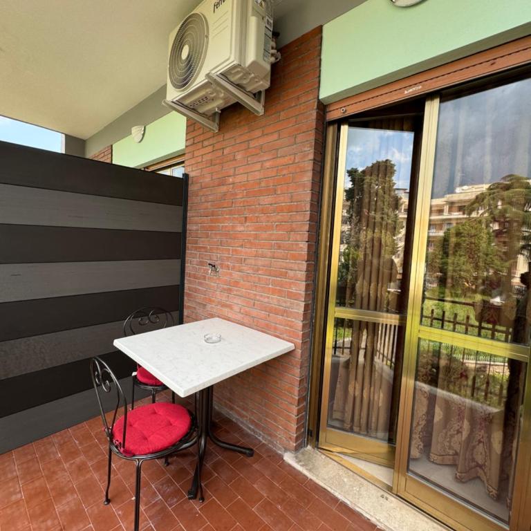 SAARAH affittacamere - Double or Twin Room with Private Bathroom - 14
