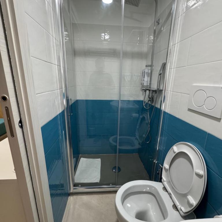 SAARAH affittacamere - Double or Twin Room with Private Bathroom - 12