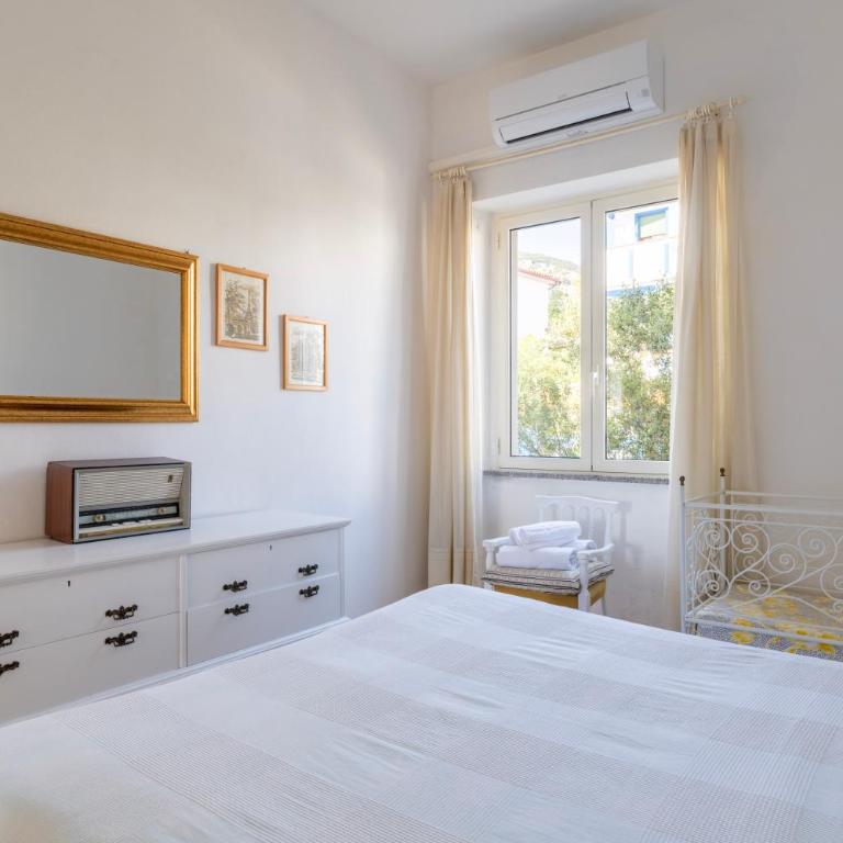 Casa Colombo - Appartamento con 2 Camere da Letto e Vista Mare - 9