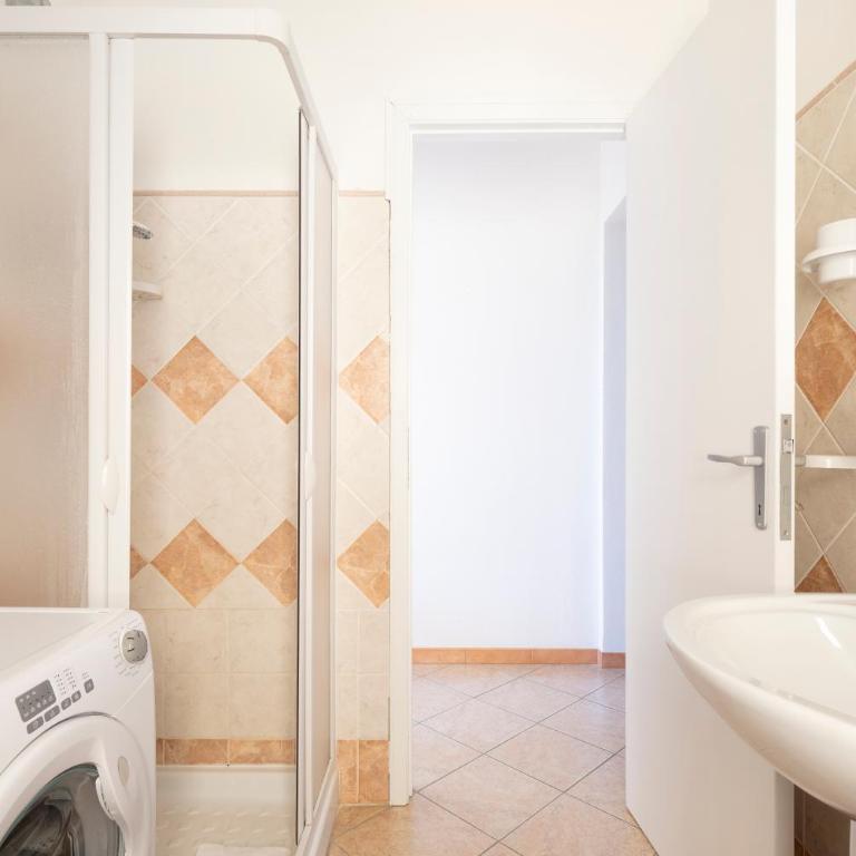 Casa Colombo - Appartamento con 2 Camere da Letto e Vista Mare - 13