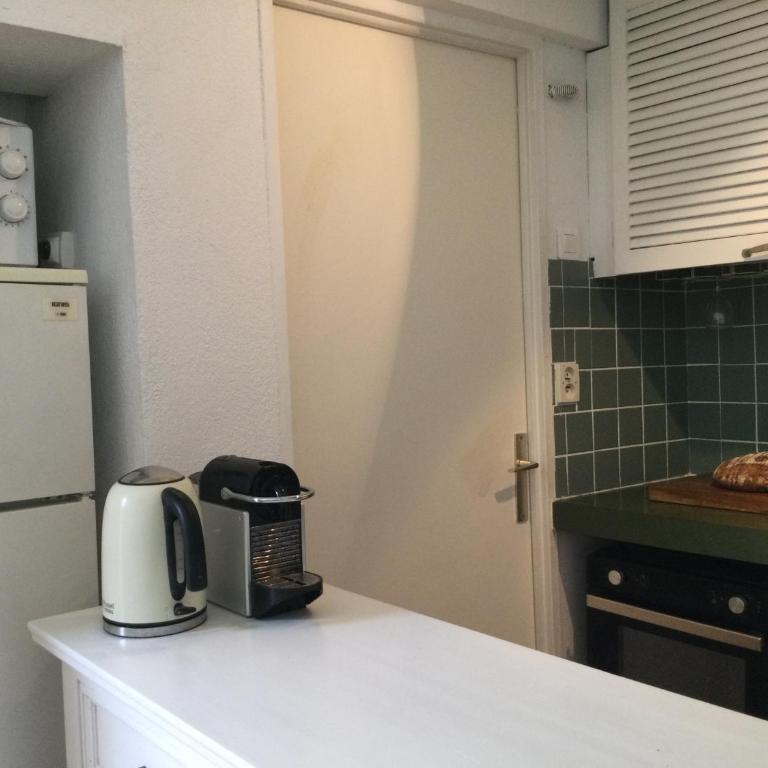 Bastidon provençal dans domaine naturiste avec accès gratuit parc aquatique - Maison 2 Chambres - 7