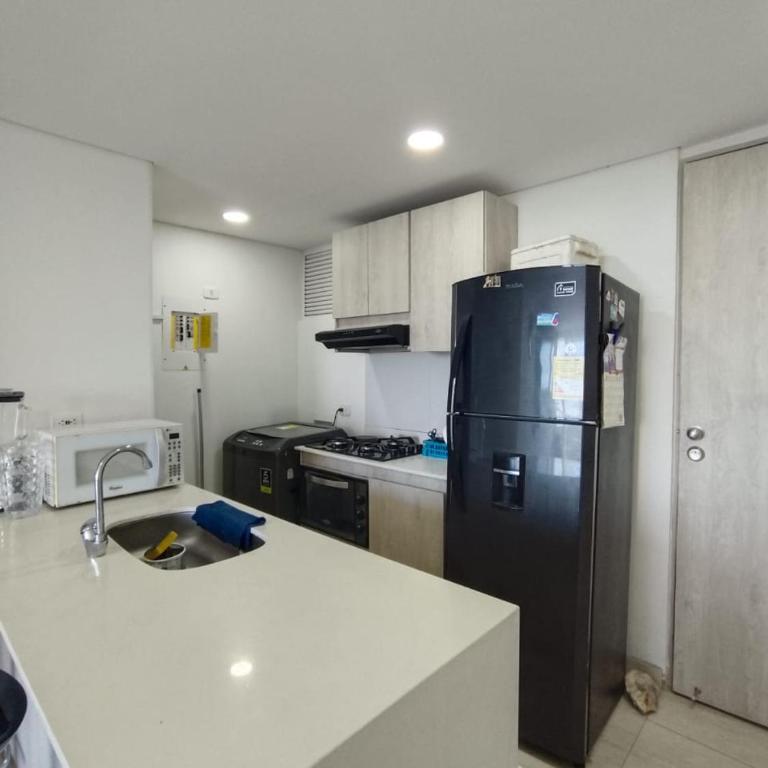Apto Vista Mar 2 cuadras Playa, Jaccuzi BBQ Wifi Parqueadero y Ascensor 7 Piso - Apartamento de 3 dormitorios - 26