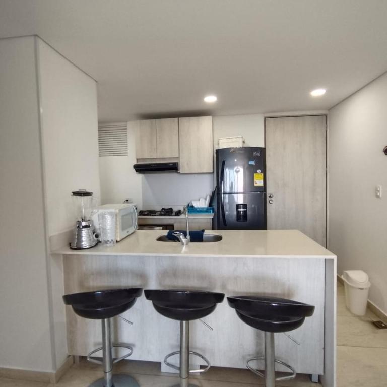 Apto Vista Mar 2 cuadras Playa, Jaccuzi BBQ Wifi Parqueadero y Ascensor 7 Piso - Apartamento de 3 dormitorios - 7