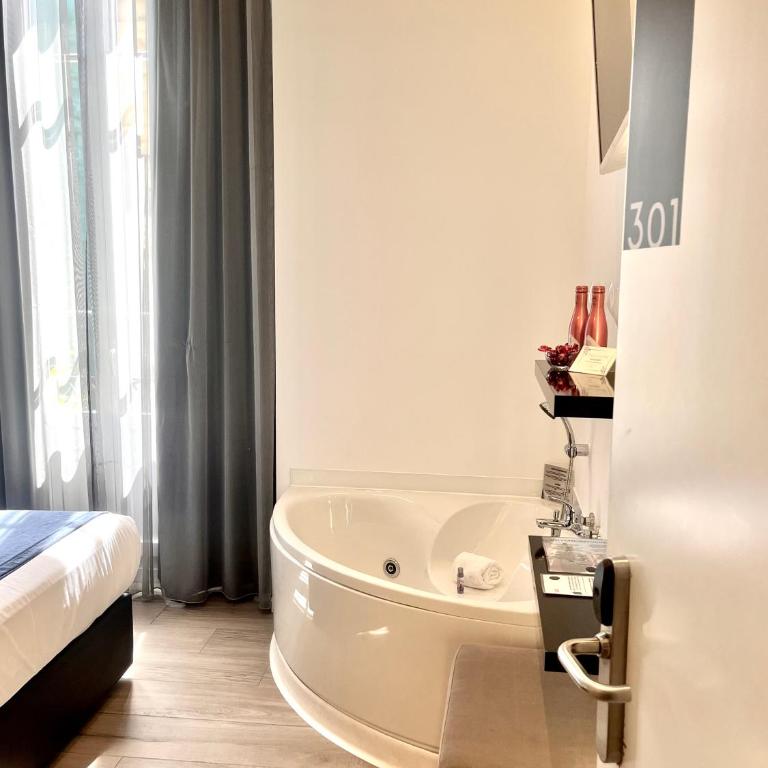 Hotel El Siglo - Double Room with Spa Bath - 13