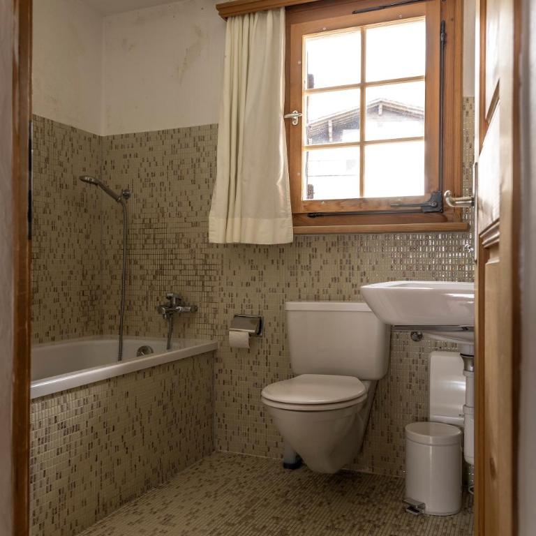 Haus 3 - 5 Zimmer Haus mit Garten in ruhiger Wohngegend - Apartment - 10