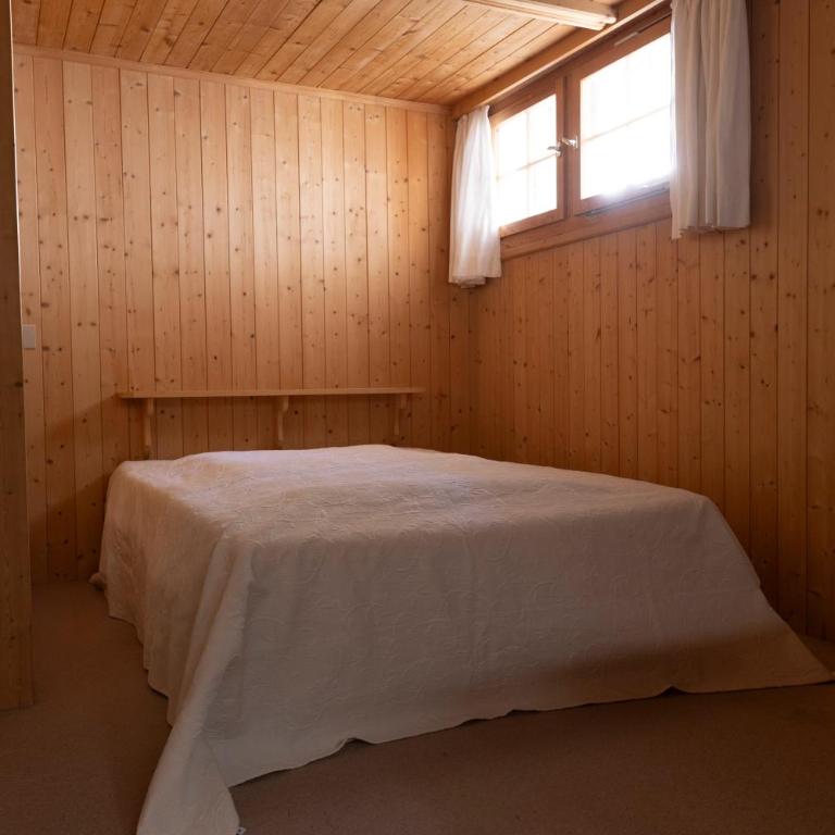 Haus 3 - 5 Zimmer Haus mit Garten in ruhiger Wohngegend - Apartment - 13