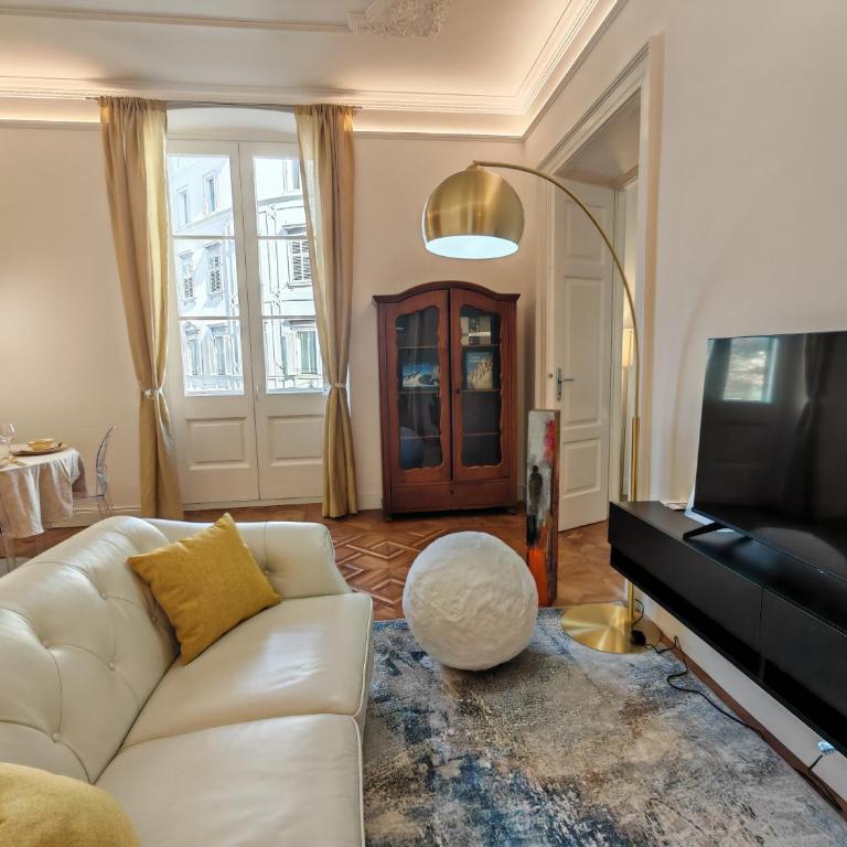 Jonathan Luxury Apartment Trieste Station - Appartamento con 2 Camere da Letto - 2