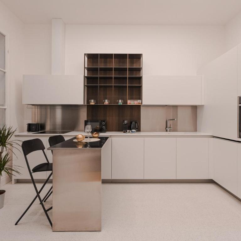 Jonathan Luxury Apartment Trieste Station - Appartamento con 2 Camere da Letto - 23