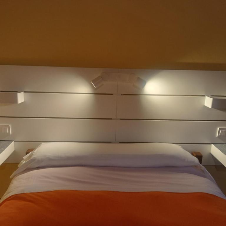 Mora de Nuei - Habitación Familiar con baño privado - 12