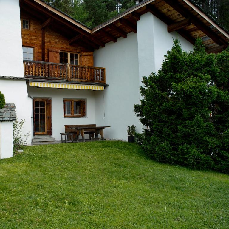 Haus 2 - Gemütliches 5 Zimmer Haus in ruhiger Wohngegend mit Garten - Apartment - 1