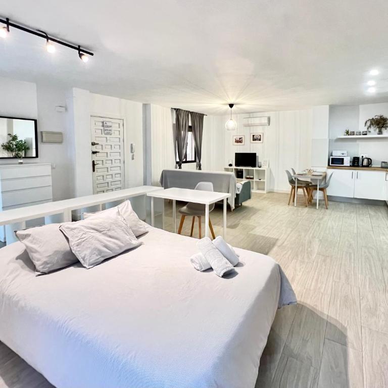 San Isidro City Center and Beach Studio Apartments - Estudio Superior - 1
