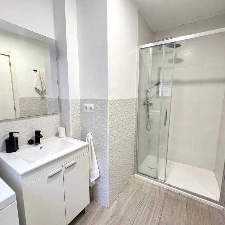 San Isidro City Center and Beach Studio Apartments - Estudio Superior - 8