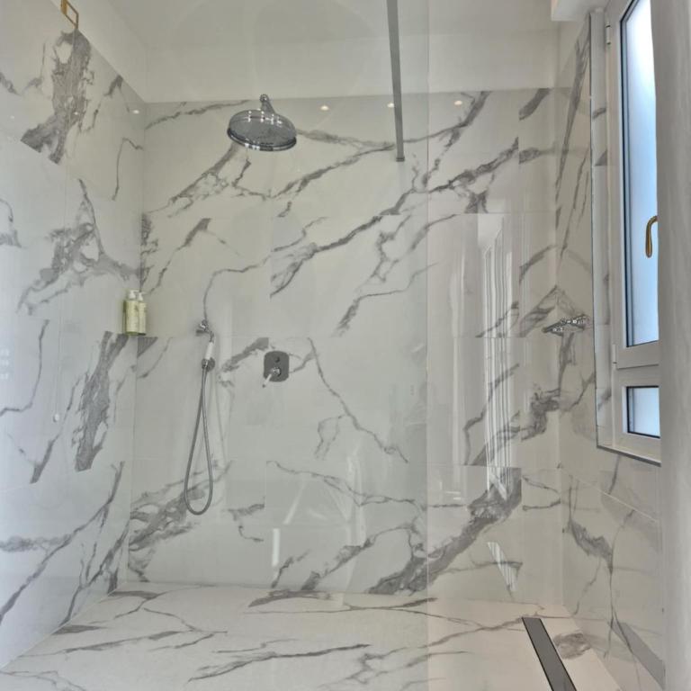 Eveline Portosole Hotel - Suite Deluxe con Vasca Idromassaggio - 8