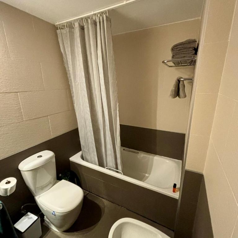 Casa Tita - Exclusivo Apartamento con Gran Terraza y Vistas a la Piscina en Lloret de Mar - Apartamento de 2 dormitorios - 44