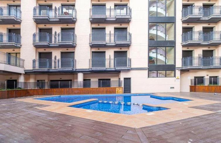 Casa Tita - Exclusivo Apartamento con Gran Terraza y Vistas a la Piscina en Lloret de Mar - Apartamento de 2 dormitorios - 52