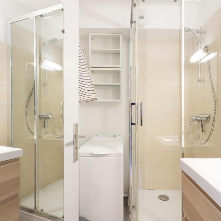 Chez Hervé - Charmant appartement avec piscine et parking - Two-Bedroom Apartment - 16