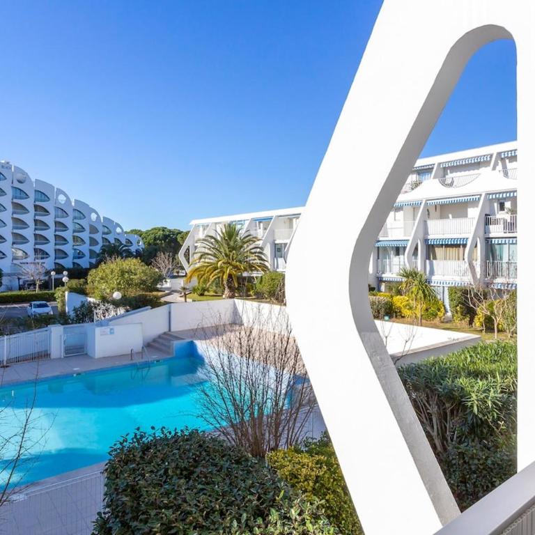 Chez Hervé - Charmant appartement avec piscine et parking - Two-Bedroom Apartment - 3