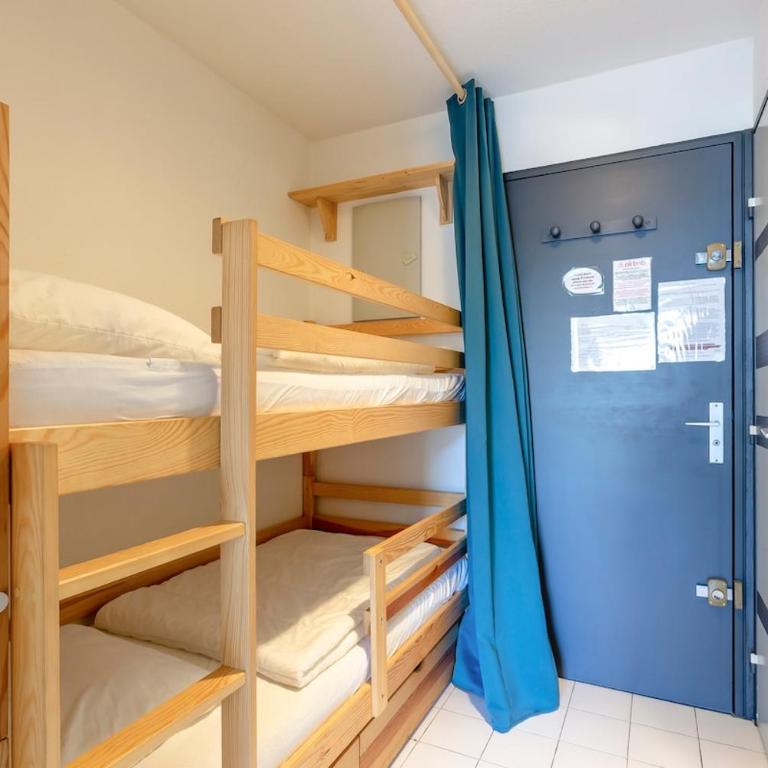 Chez Hervé - Charmant appartement avec piscine et parking - Two-Bedroom Apartment - 14