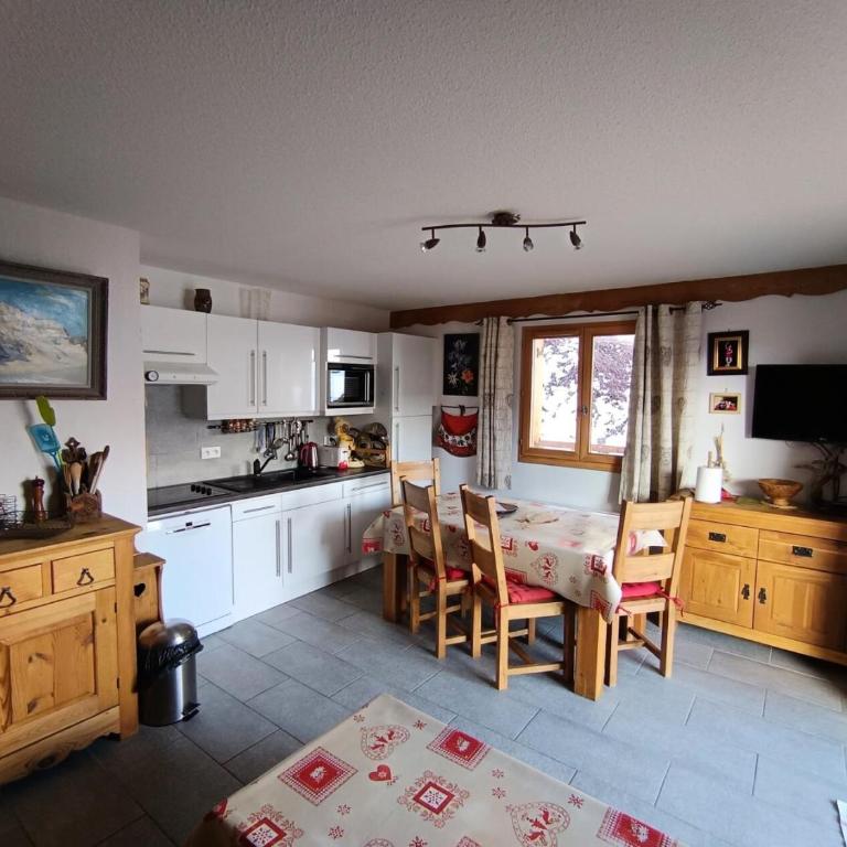 Chalet Du Bois De Suffin N°10 - appartement tout confort, grande terrasse, plein sud 50m des pistes MAE-8254 - Appartement - 2