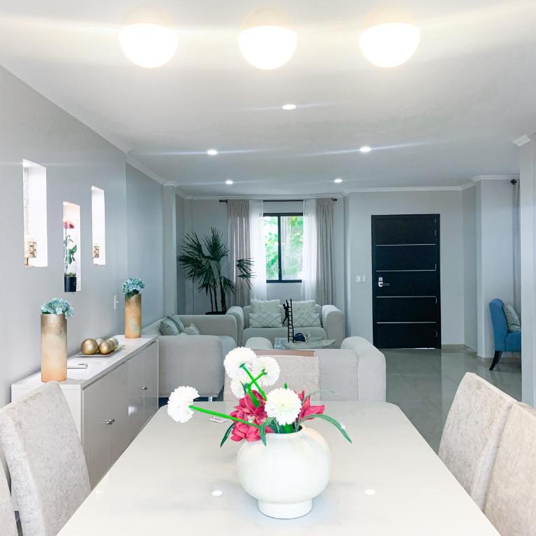 Casa Napoli piscina privada, con 5 dormitorios cerca al centro comercial el dorado - Casa de 3 dormitorios - 30