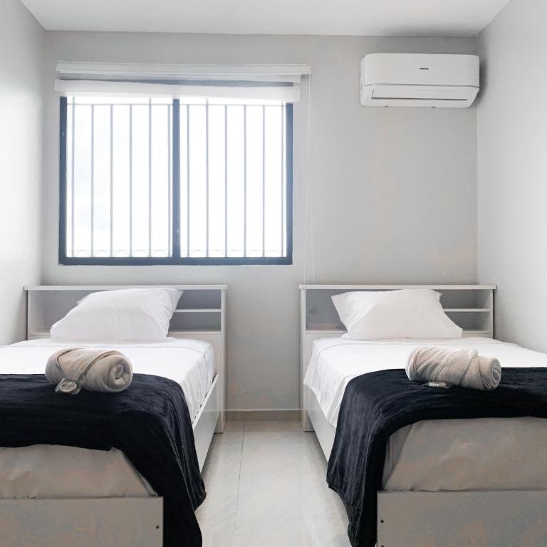 Casa Napoli piscina privada, con 5 dormitorios cerca al centro comercial el dorado - Casa de 3 dormitorios - 15