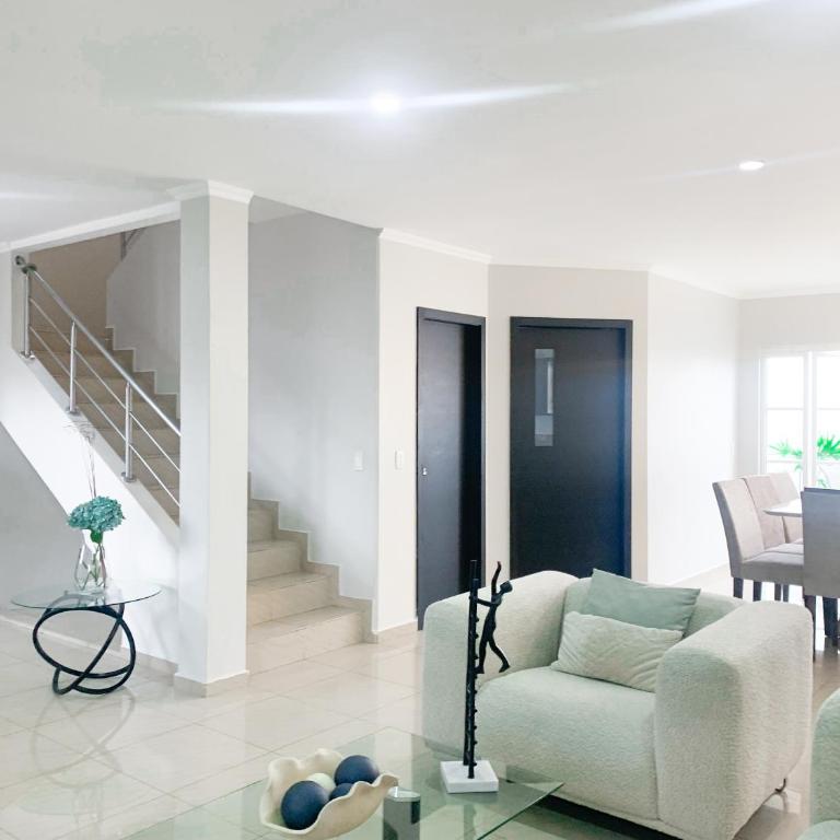 Casa Napoli piscina privada, con 5 dormitorios cerca al centro comercial el dorado - Casa de 3 dormitorios - 26