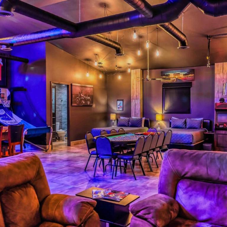 Unique FAMILY CAVE Heated Pool on demand - Casa - 2