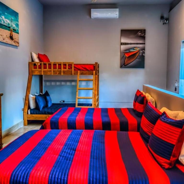 Unique FAMILY CAVE Heated Pool on demand - Casa - 11