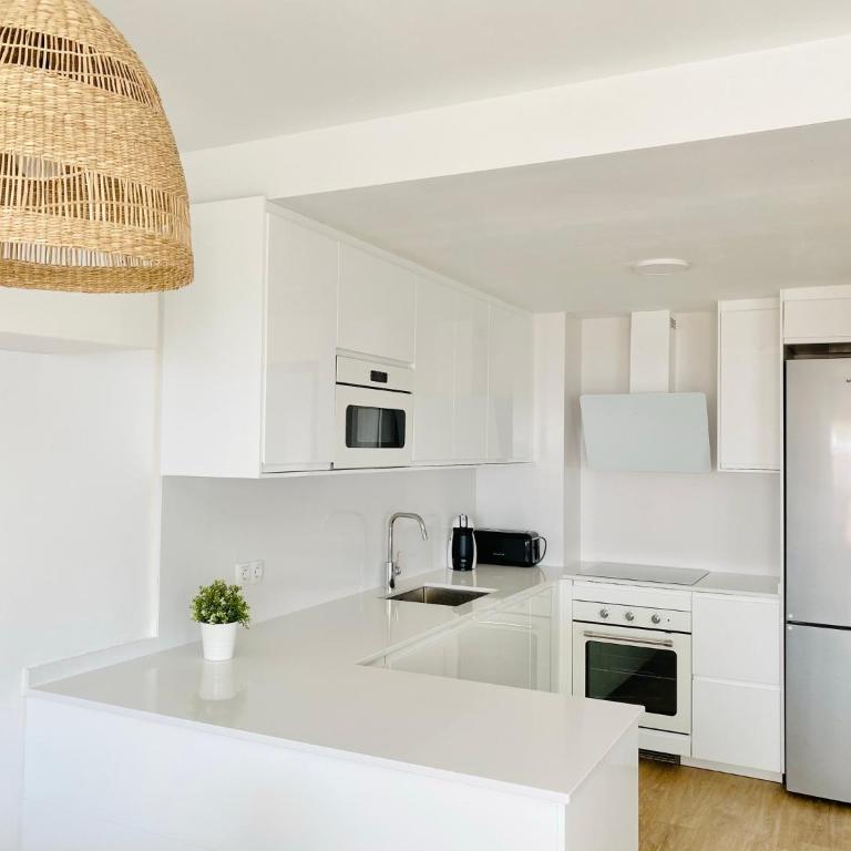Ático con Vistas al Mar a un Paso del Centro - Apartamento de 2 dormitorios - 15