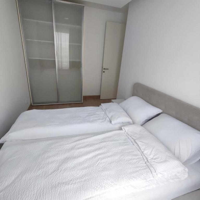 Premium Belvil apartment, free parking - One-Bedroom Apartment - 22