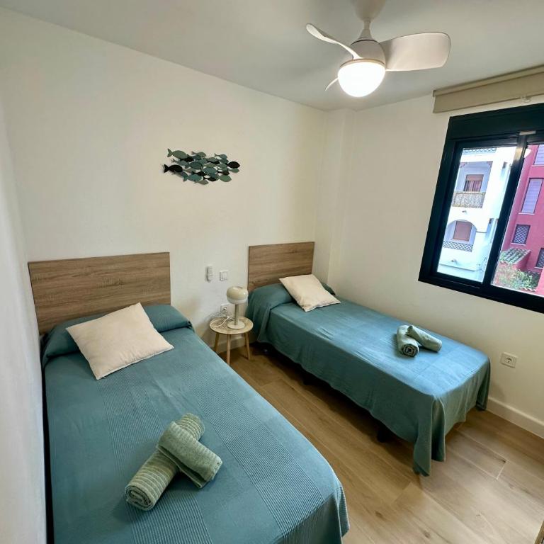 Marina Zahara - Apartamento de 3 dormitorios y vistas al mar - 9