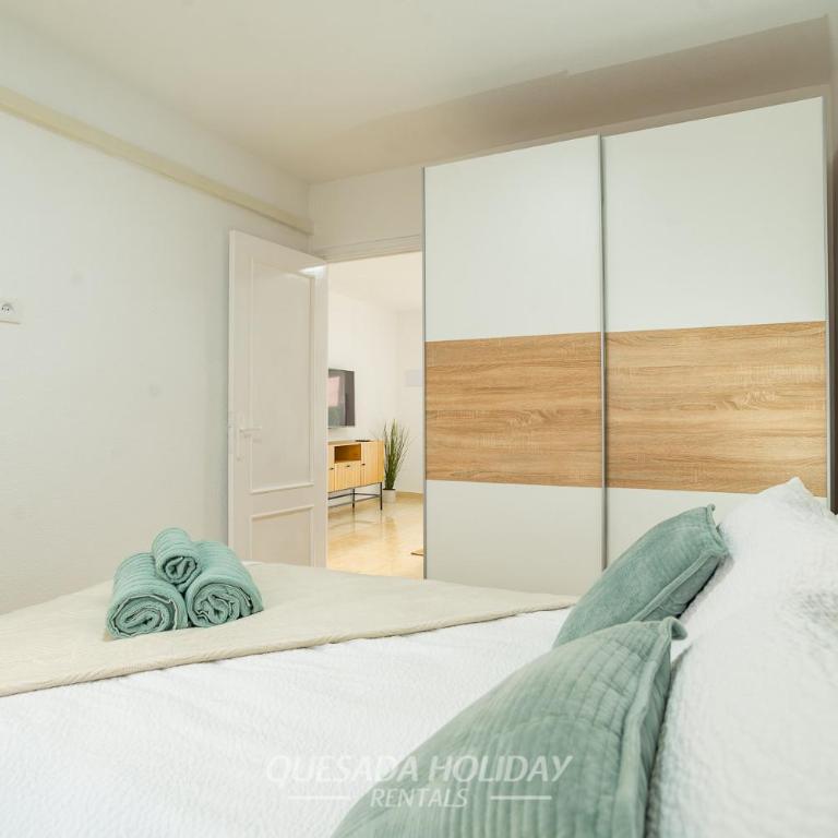 Sunny Beachside Apartment Sleeps 4 Ground Floor - Apartamento de 1 dormitorio - 2