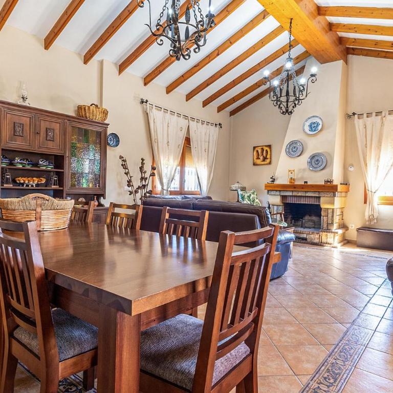 Awesome Home In Cartagena With Wifi - Casa de Vacaciones de 6 dormitorios - 2