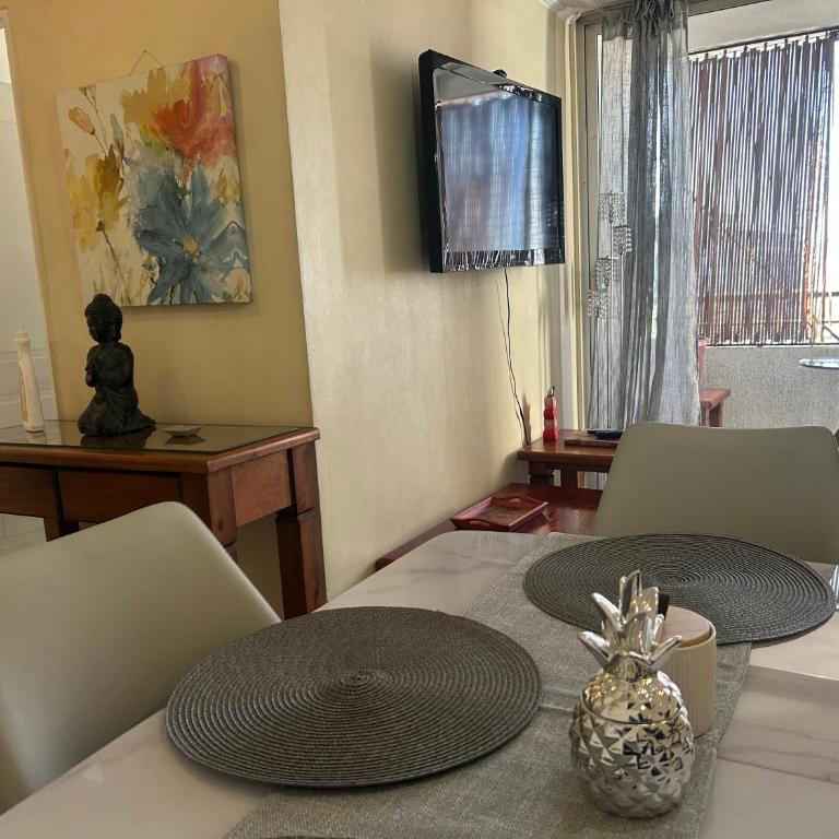 Apartment a few steps from Bustamante Parque Metro - Three-Bedroom Apartment - 1